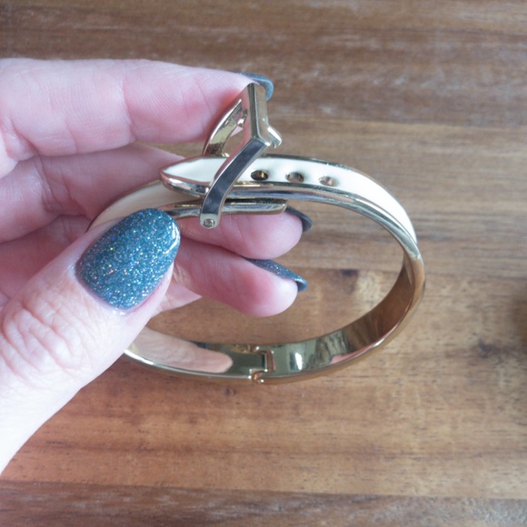 Charming Charlie Buckle Bracelet - Picture 4 of 4